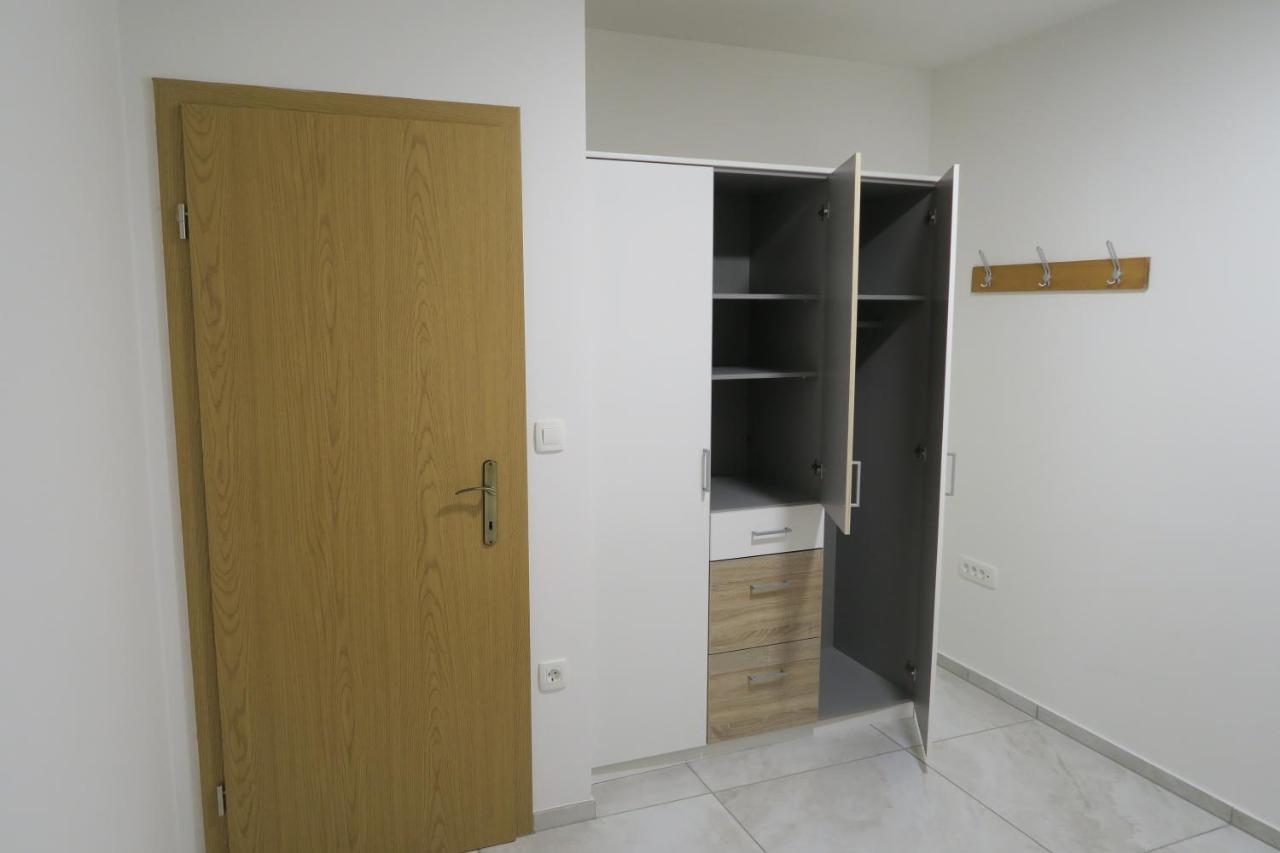 Rooms For Rent In Laibach Exterior foto